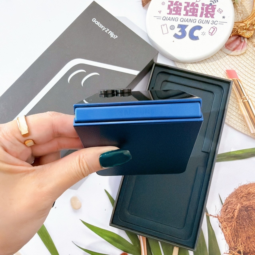 善化-二手三星 Z Flip7 12+256G 藍色*34165（原廠保固）