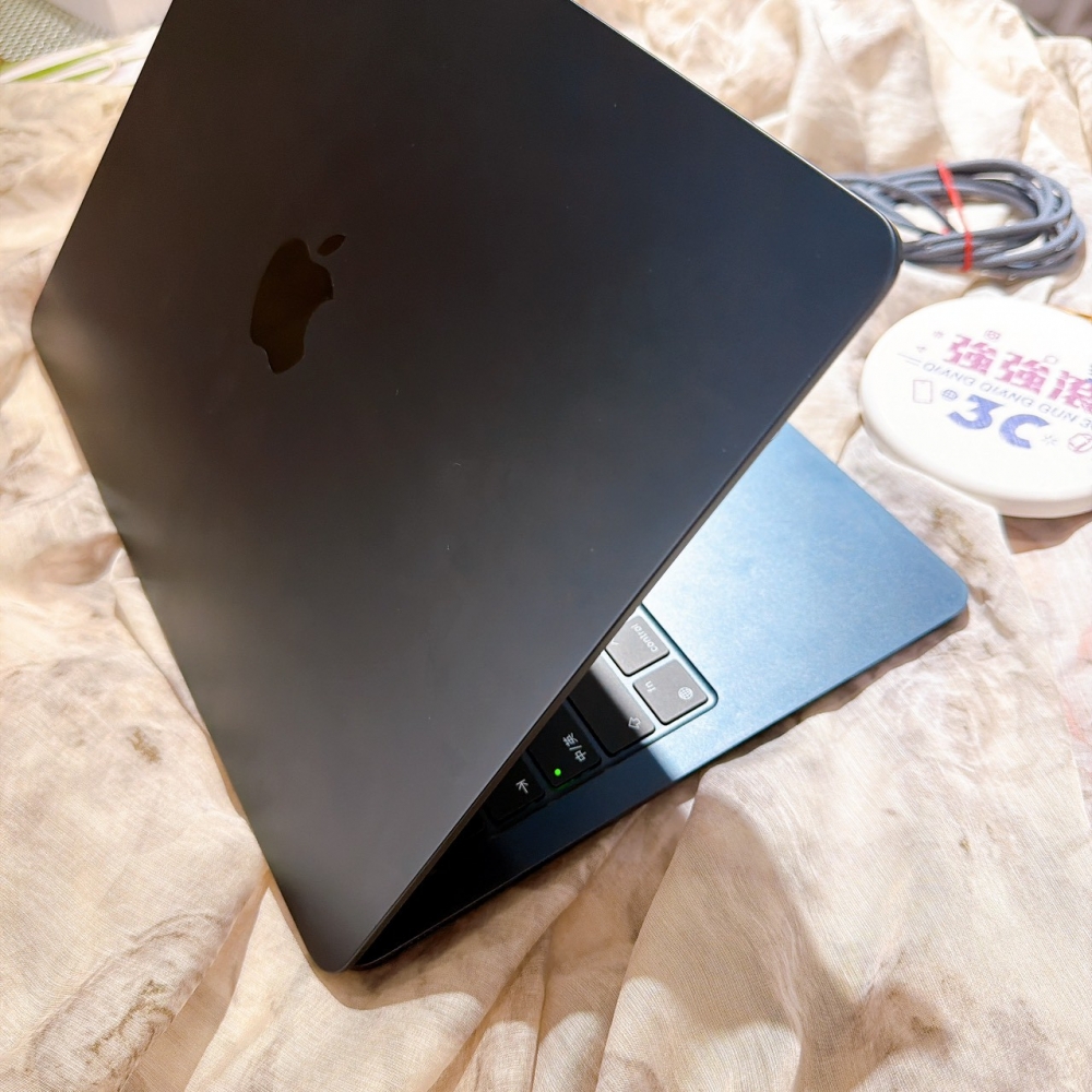 善化-二手MacBook Air 13吋 - M3 8+256G 黑色*WM63Y
