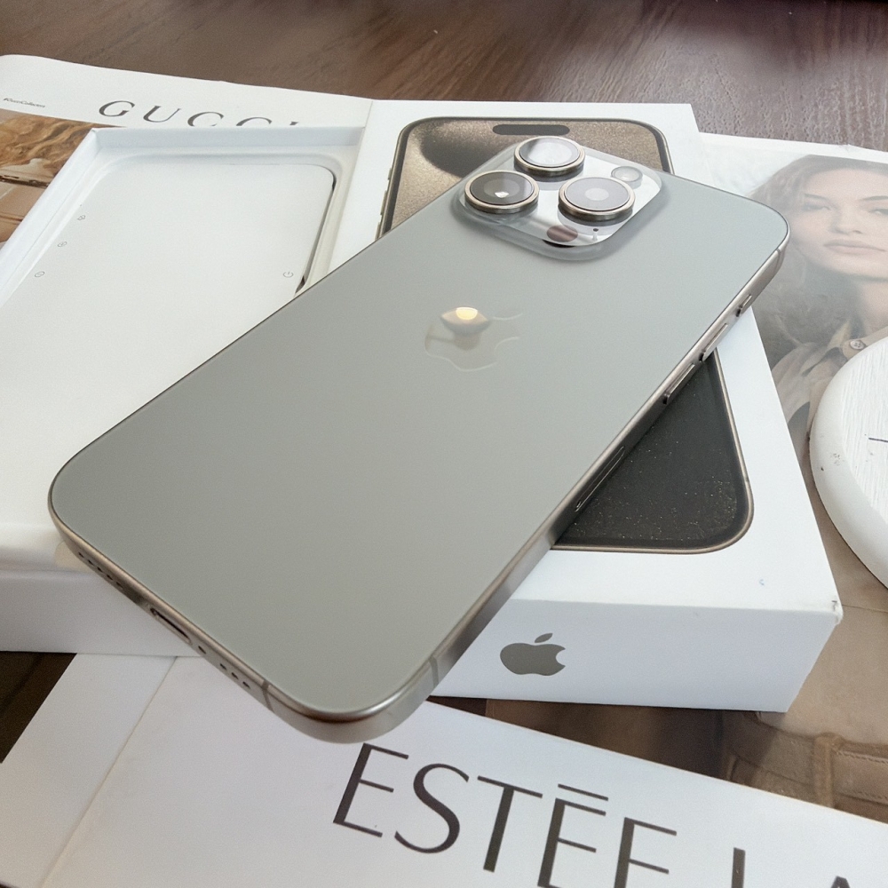 鹽行-二手 iphone 15pro 256G 原色 #96769（店家保固365天）