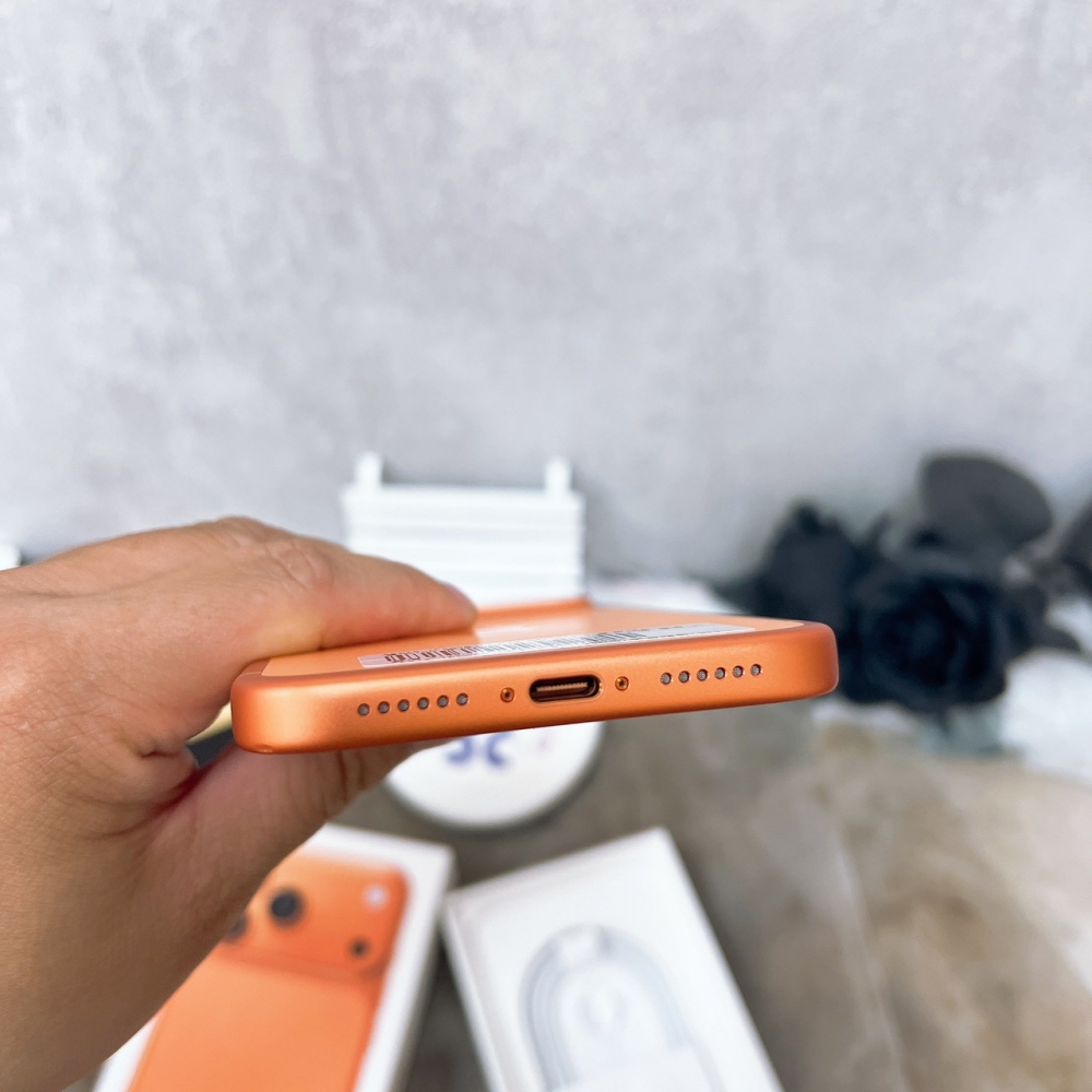 佳里-二手iPhone 17 pro max 256 橘色#16793（原廠保內）