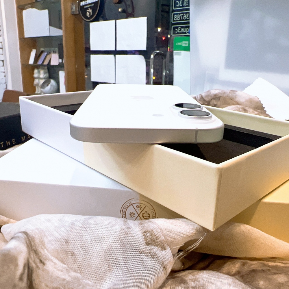 二手 iPhone16 128G 白色*83908(店家保固)