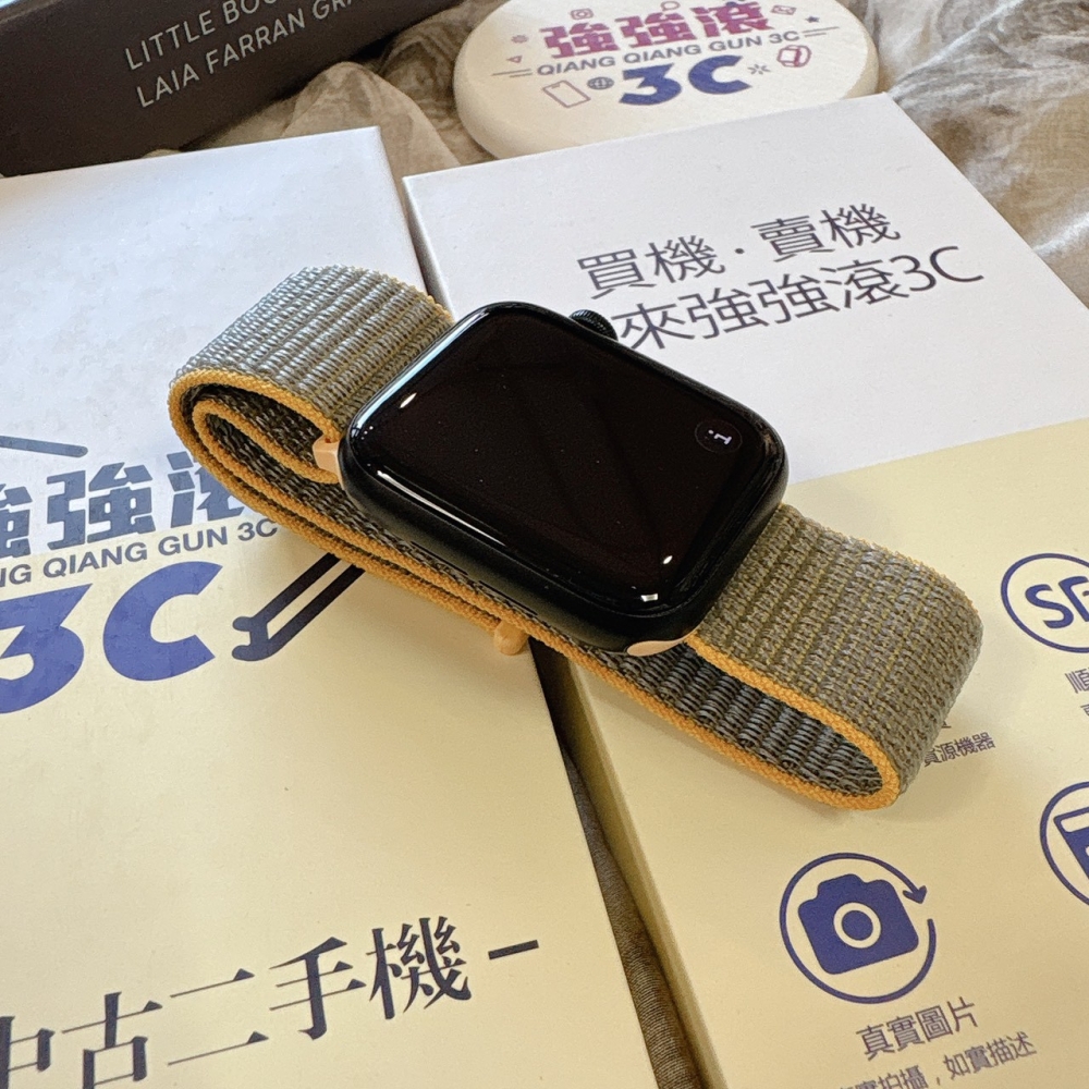 二手 APPLE Watch SE2 44MM GPS版 黑色*D99N4（店家保固）