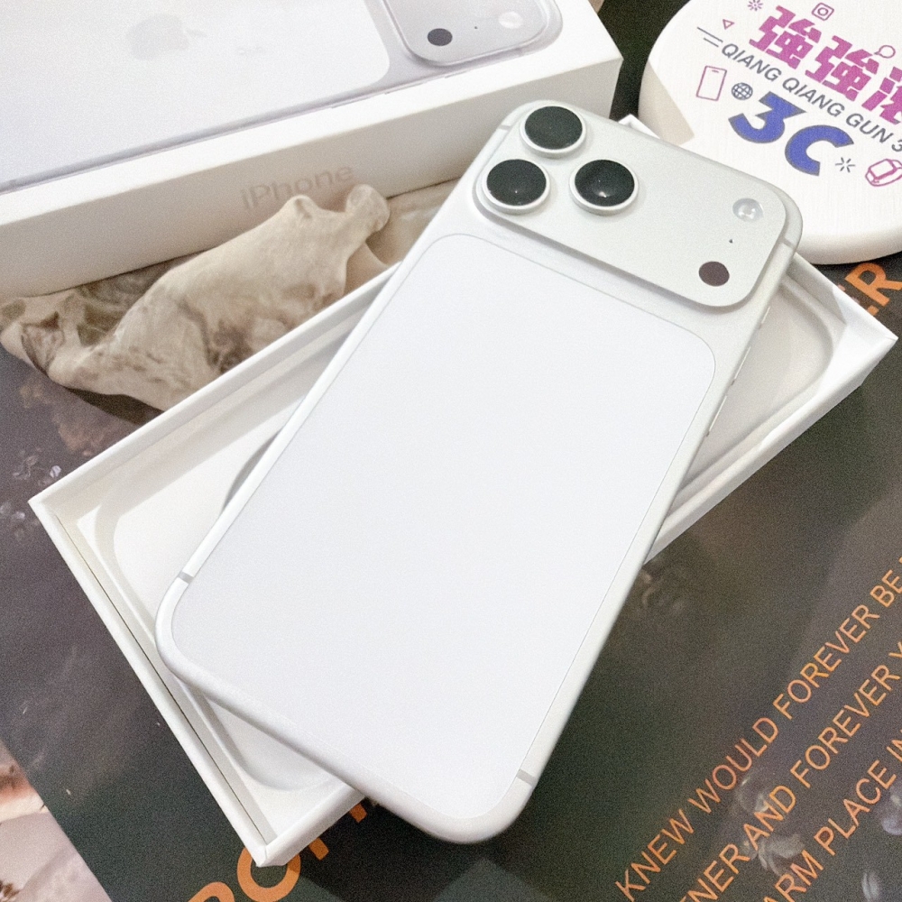善化-二手 iPhone17 PRO MAX 256G 白色  # 93645（原廠保固）