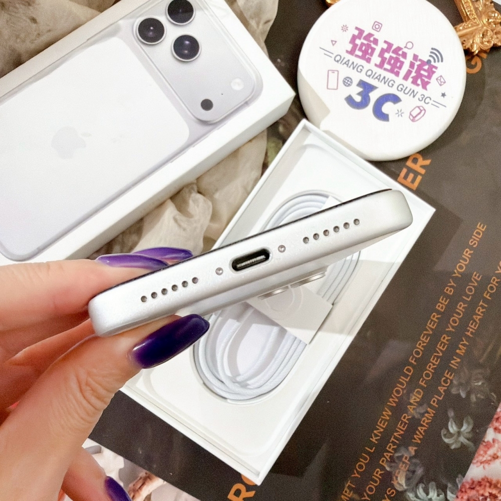 善化-二手 iPhone17 PRO MAX 256G 白色  # 93645（原廠保固）