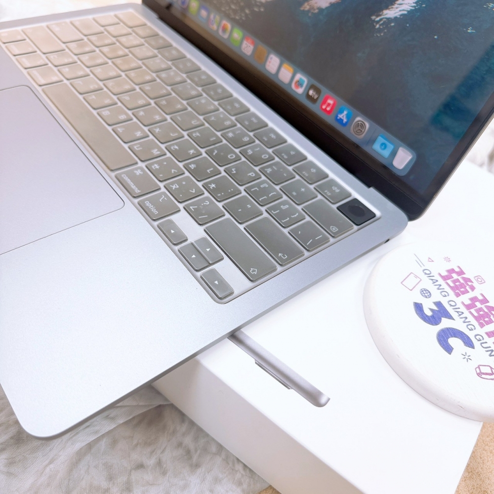 歸仁-Macbool air M2 13吋 8+256G 灰色#XQKH3(店家保90天)
