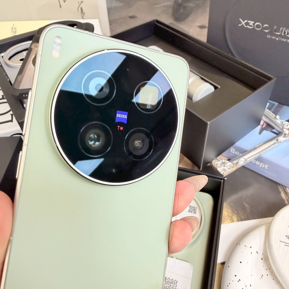 鹽行-二手vivo X300 Ultra16+1T綠色*66561(原廠保內）