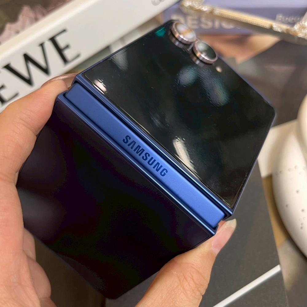 鹽行-二手Galaxy Z Flip7 12+256藍色*00834(原廠保內)