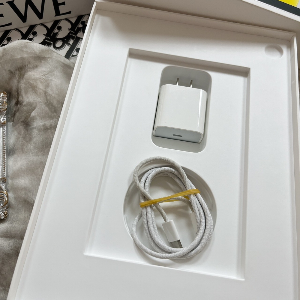 鹽行 iPad A16 128G Wifi版 銀色*3Y022(原廠保固)