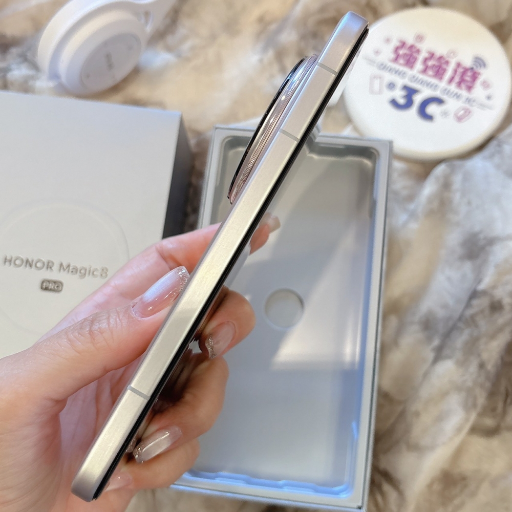 二手 榮耀Magic 8Pro 12+512G 金色*64483(保固內)