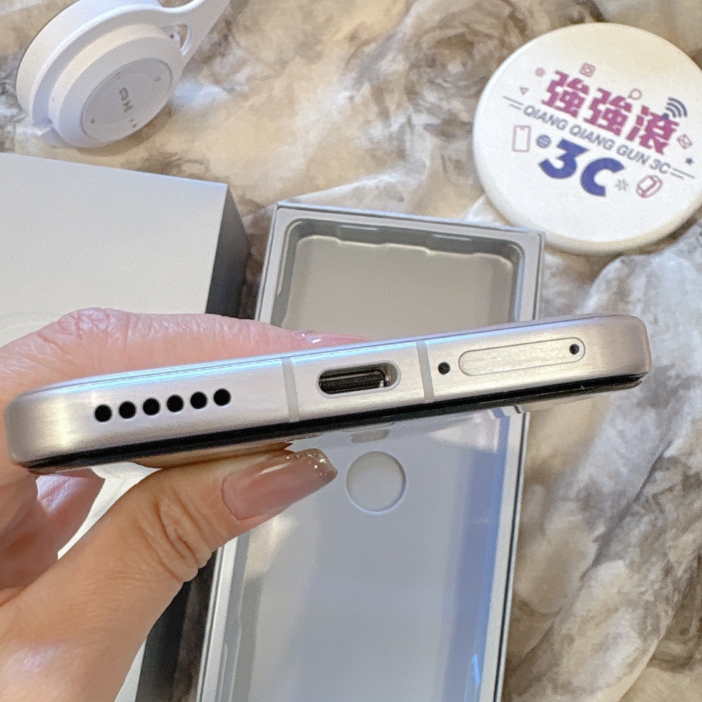 二手 榮耀Magic 8Pro 12+512G 金色*64483(保固內)