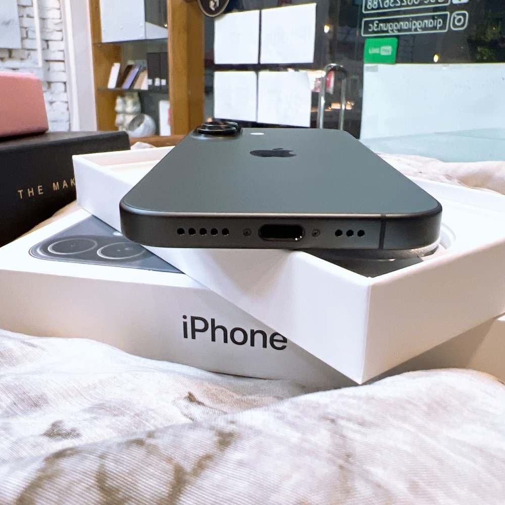 二手 iPhone17 256G 黑色*65282（原廠保固）