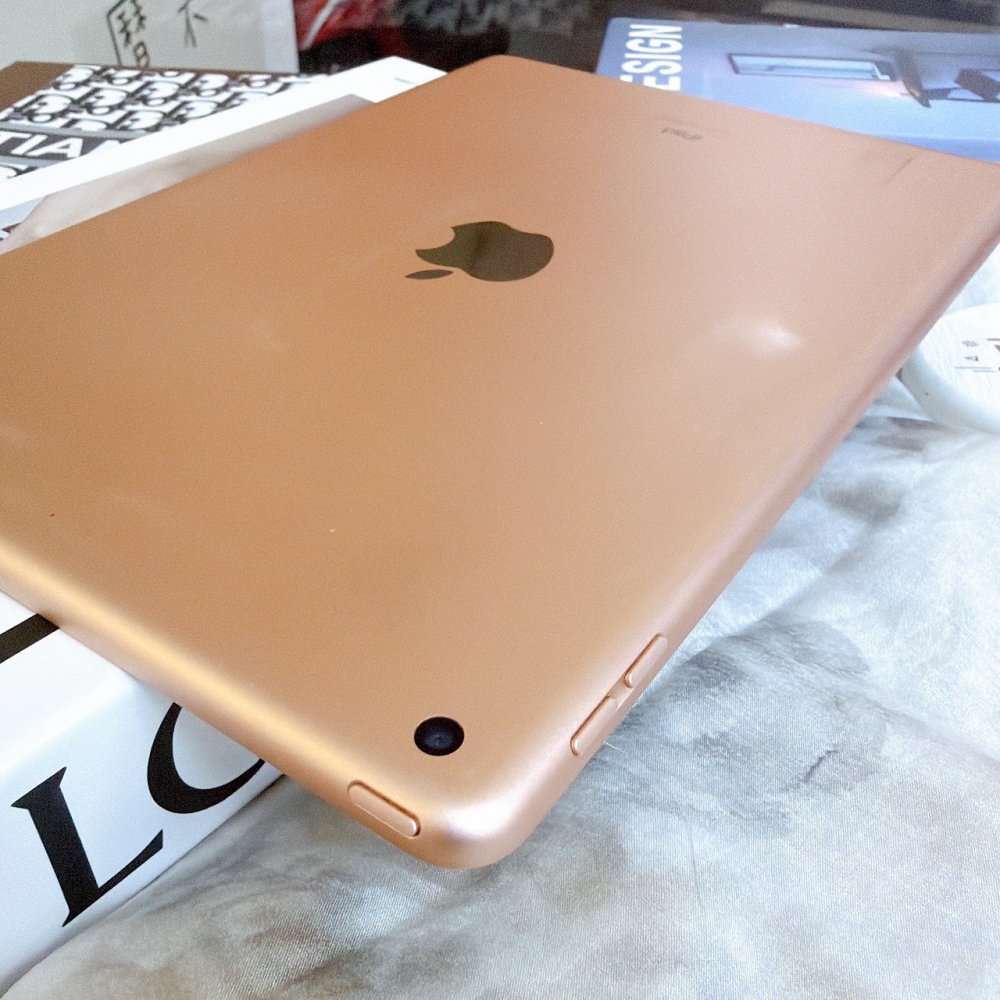 鹽行-二手 ipad 8 32G wifi 金色#7Q1GF（店家保固30天）