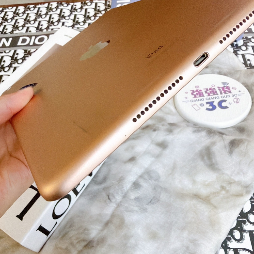 鹽行-二手 ipad 8 32G wifi 金色#7Q1GF（店家保固30天）
