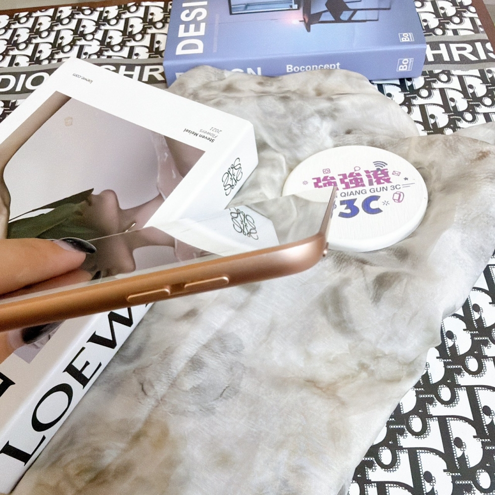鹽行-二手 ipad 8 32G wifi 金色#7Q1GF（店家保固30天）