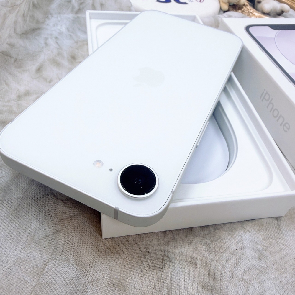 歸仁-二手iPhone 17E 256G 白色＃51833（原廠保內）