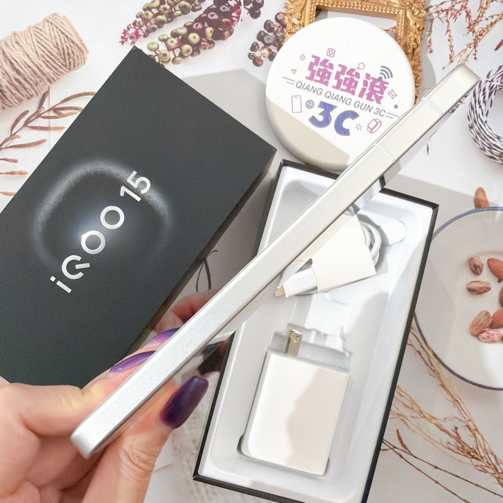 二手 iQOO 15 16+256G 白*95351（原廠保固）