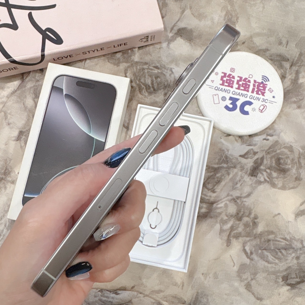二手 iPhone16Pro 256G 白色*02283(店家保固)