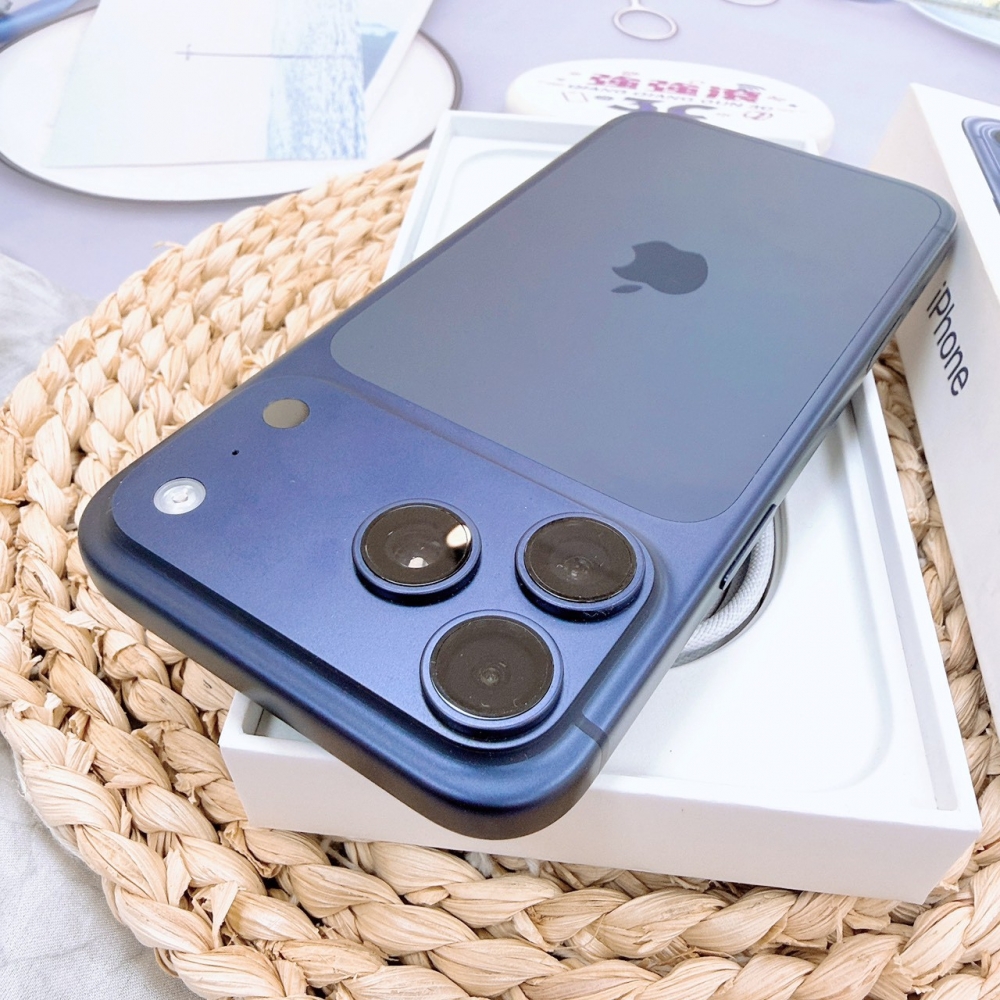 歸仁-二手iPhone 17 pro max 256G 藍色*79644(原廠保內)