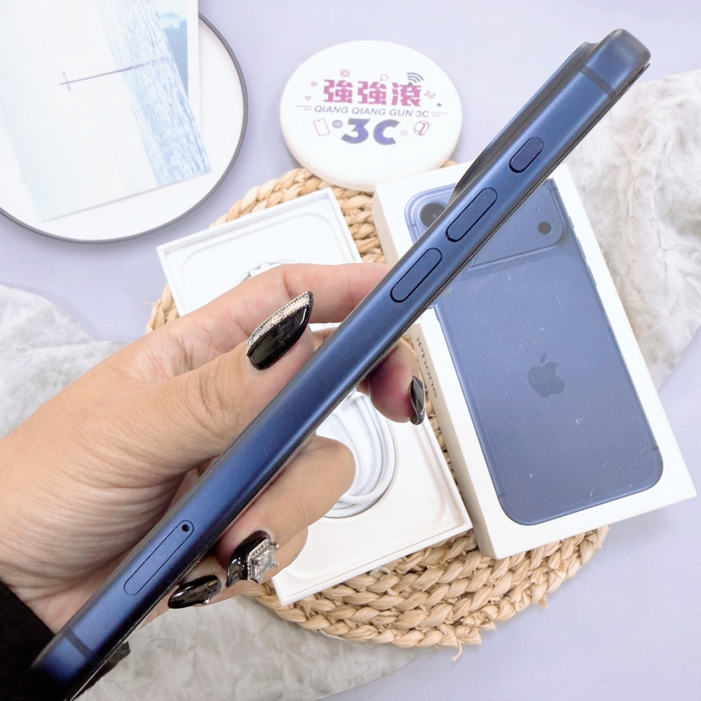 歸仁-二手iPhone 17 pro max 256G 藍色*79644(原廠保內)