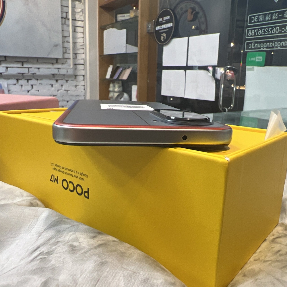 二手 POCO M7 6+128G 銀色*09205（原廠保固）
