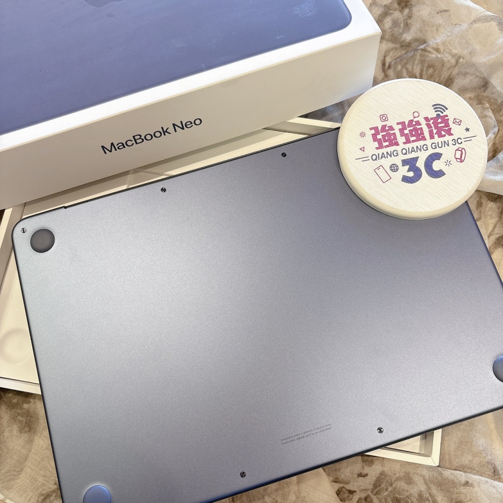 二手 Macbook Neo 13吋 8+256G 藍色*T9NKP（原廠保固）