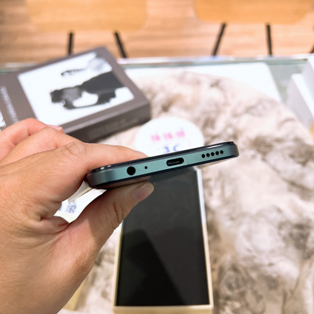 二手VIVO Y16 4+64G 黑*95423(店保7天)