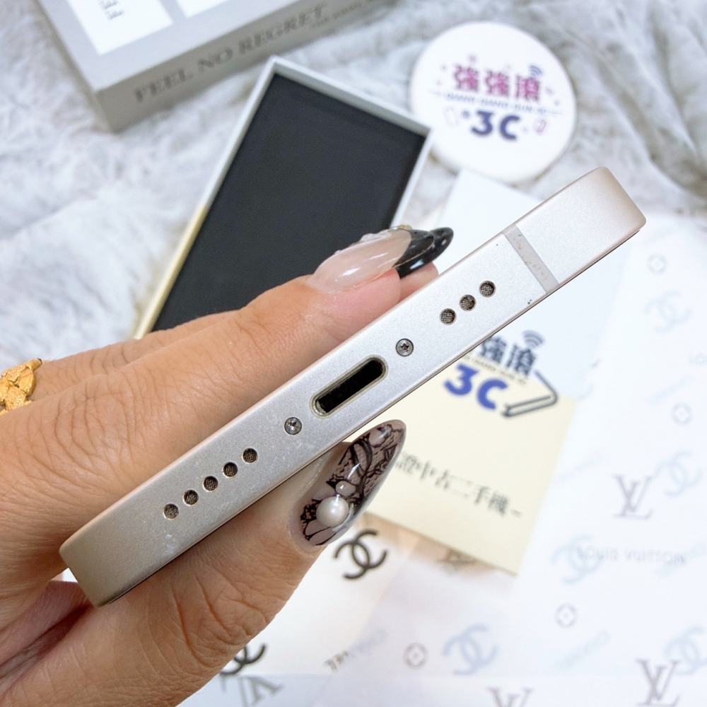 歸仁-iPhone 13 128 白色*48886(店家保365天)