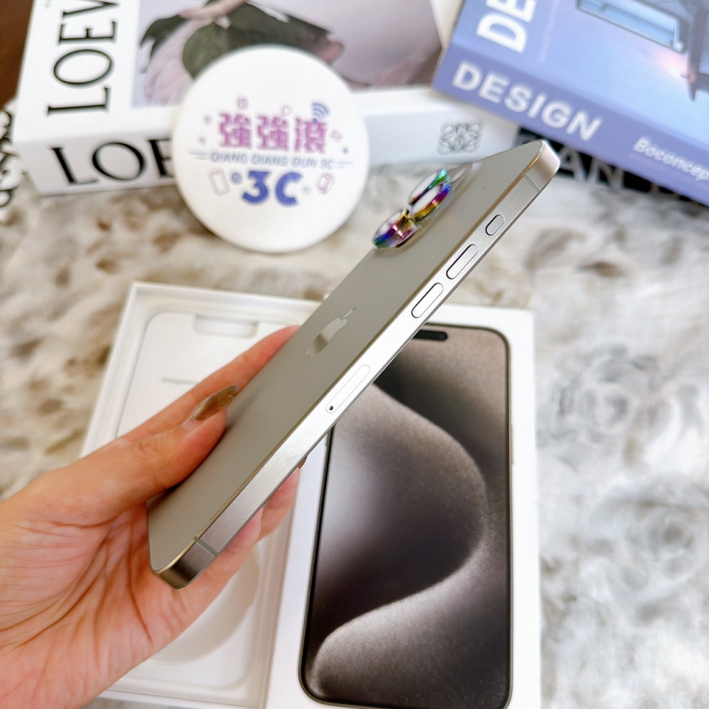 鹽行-二手 15 pro max 512G 原色#37793(店家保固365天)