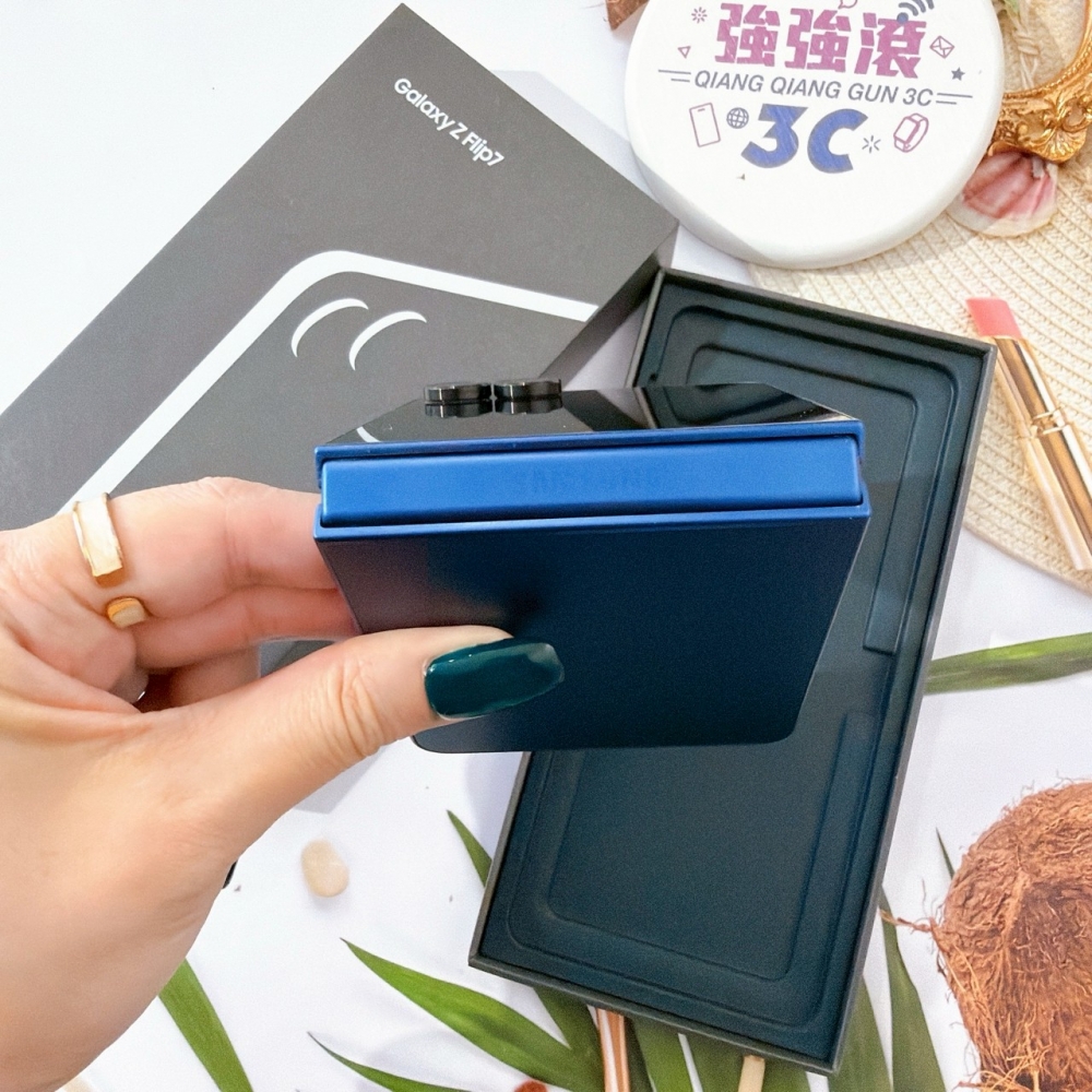 善化-二手三星 Z Flip7 12+256G 藍色*34165（原廠保固）