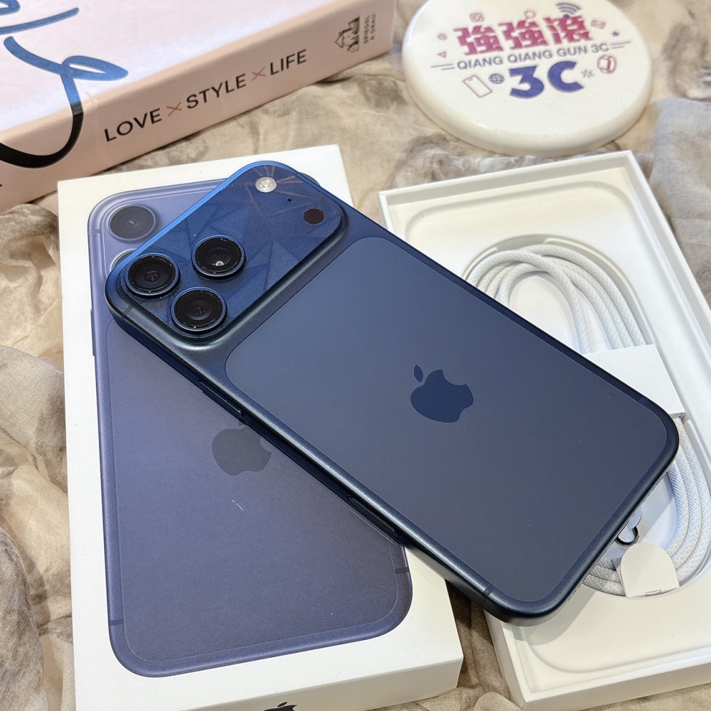 二手 iPhone17 Pro Max 256G 藍色 #52499（原廠保固）