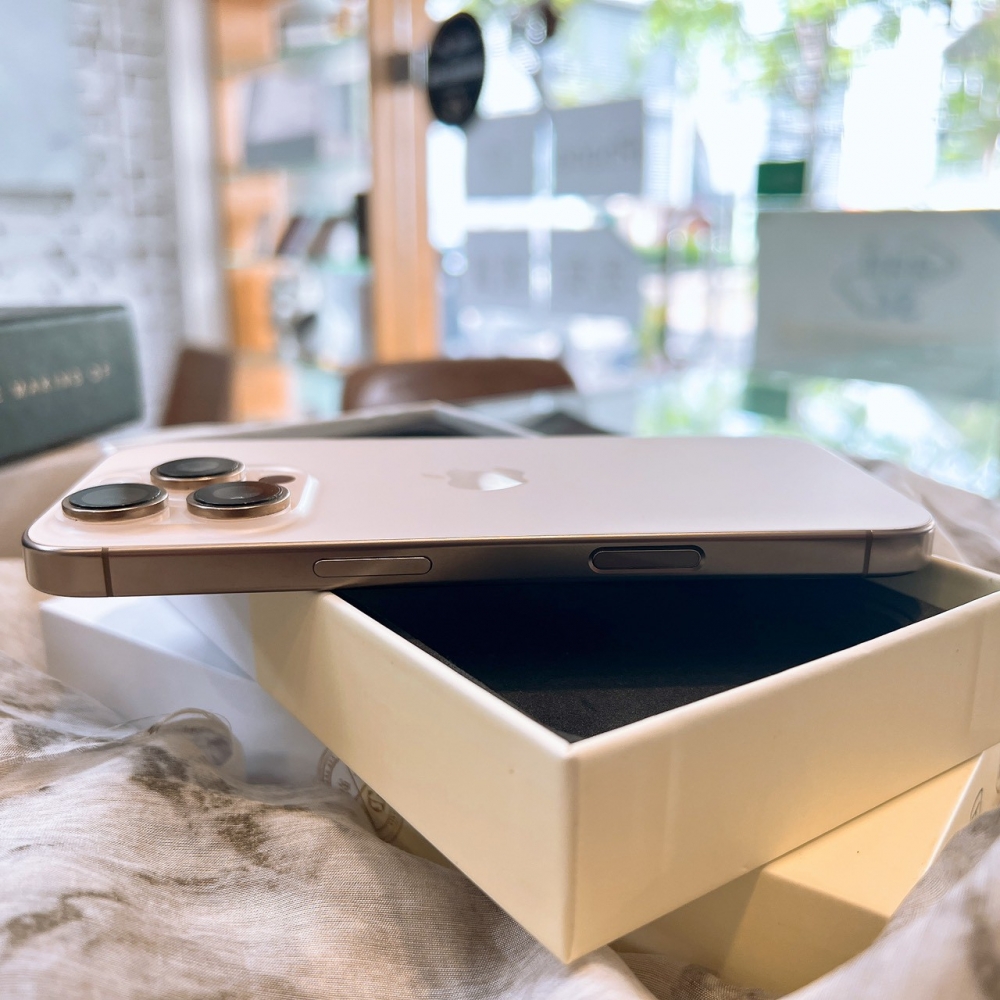 二手 iPhone16Pro 128G 金色*24756（店家保固）