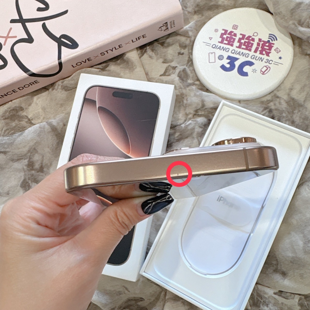 二手 iPhone16ProMax 256G 金色*49243(店家保固)