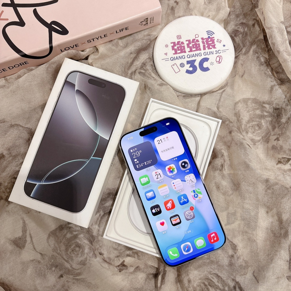 二手 iPhone16Pro 128G 白色*49200（店家保固）