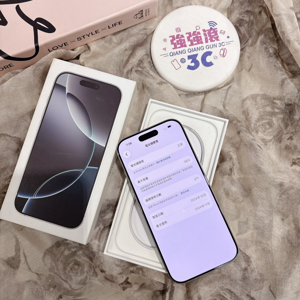 二手 iPhone16Pro 128G 白色*49200（店家保固）