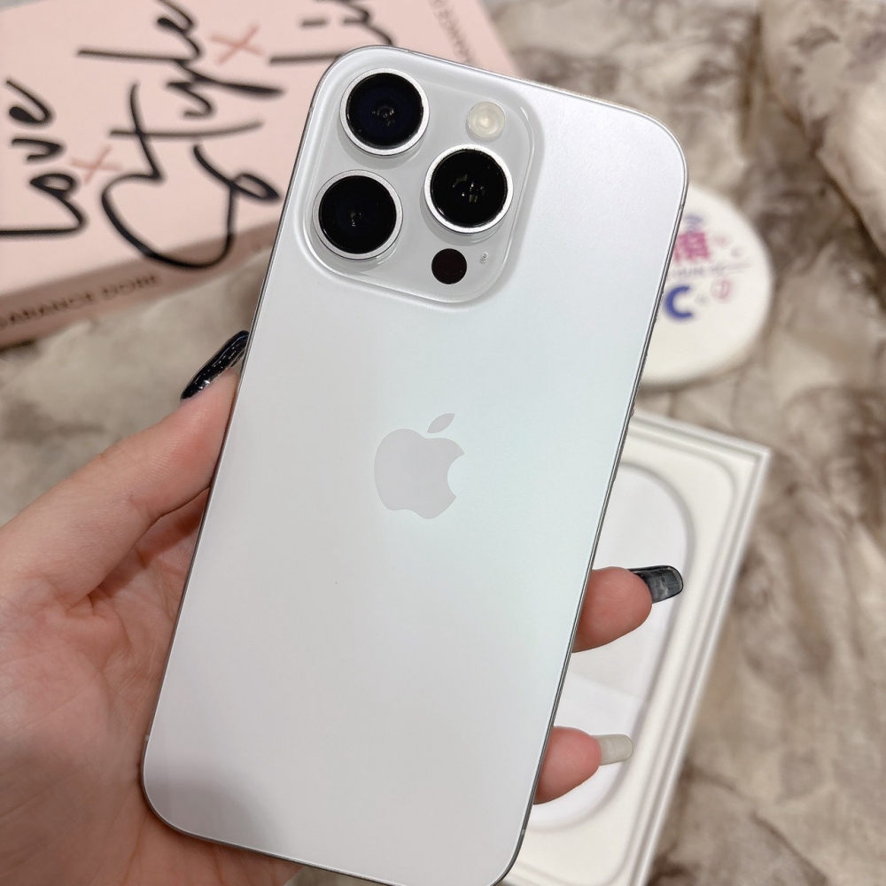 二手 iPhone16Pro 128G 白色*49200（店家保固）