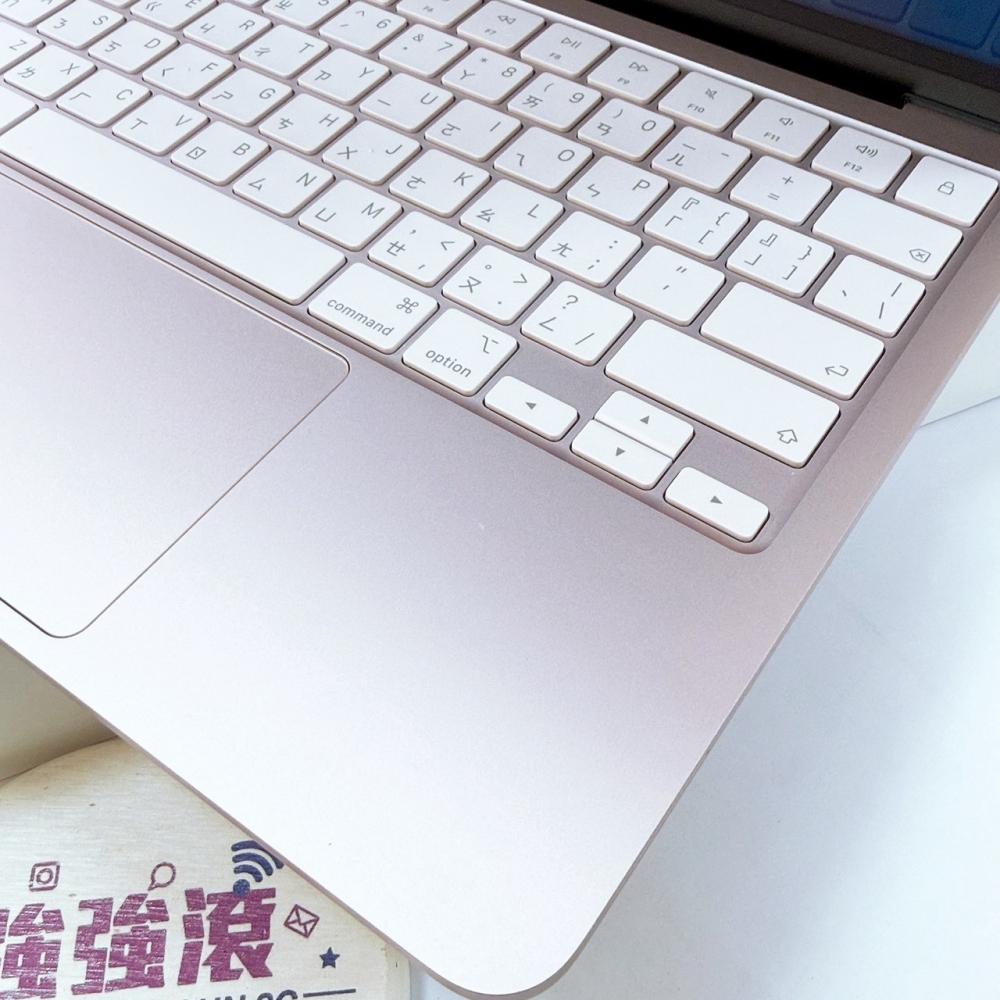 歸仁-Macbook neo 13吋 A18 pro 256G 粉色*L4X1W（原廠保內）