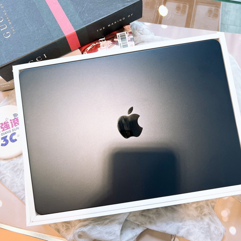 MacBook Ai