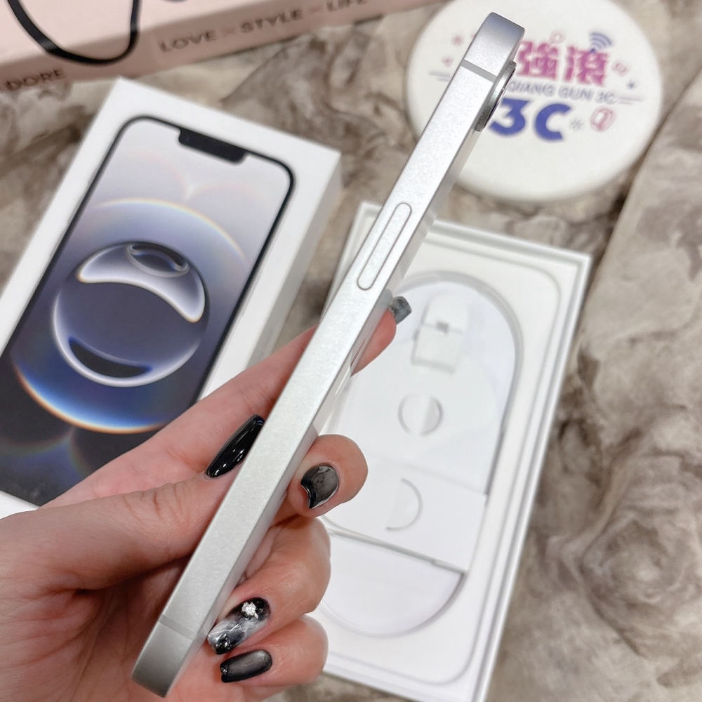 二手 iPhone16E 128G 白色*50689(店家保固)