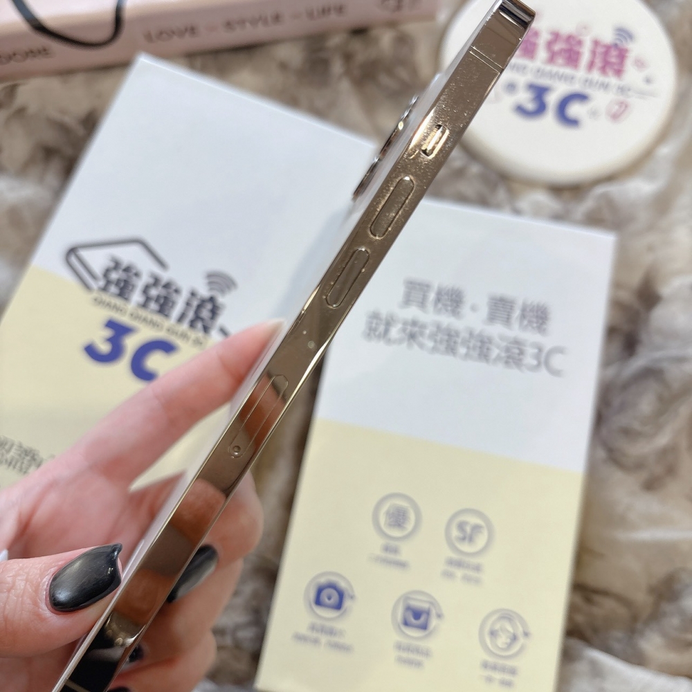 二手 iPhone 12 Pro Max 256G 金 *46680（店保90天）