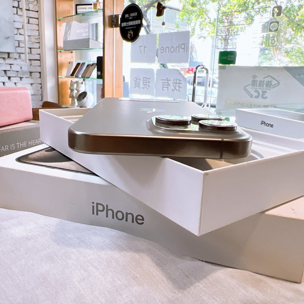 二手 iPhone15 Pro Max 256G 原色#98588（店保365天）