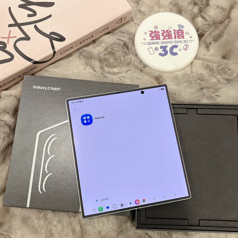 二手 三星 Z Flod 7 12+512G 銀色*07741(原廠保固)