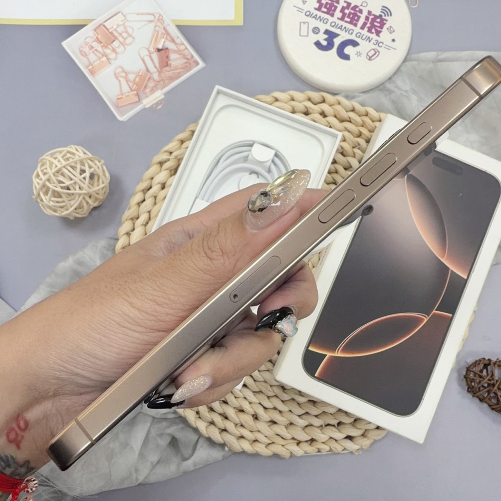 歸仁- 二手iPhone 16 pro max 256G 金色*30498（店家保365天）