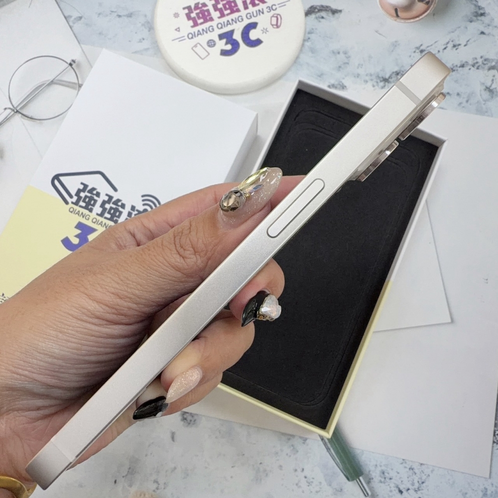 歸仁- 二手iPhone 13 128G 白色*35232（店家保固365天）