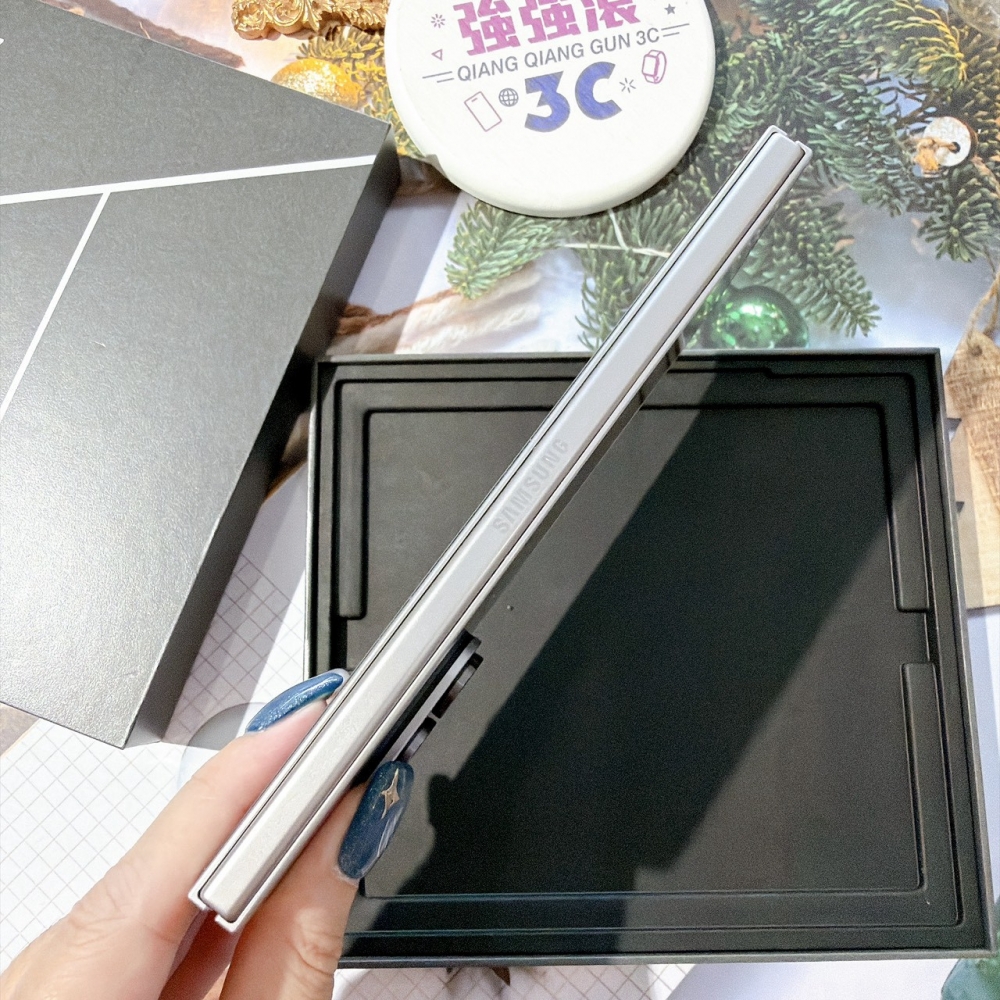 善化-二手 三星Z Fold7 12+256G 銀色#21303 （原廠保固）