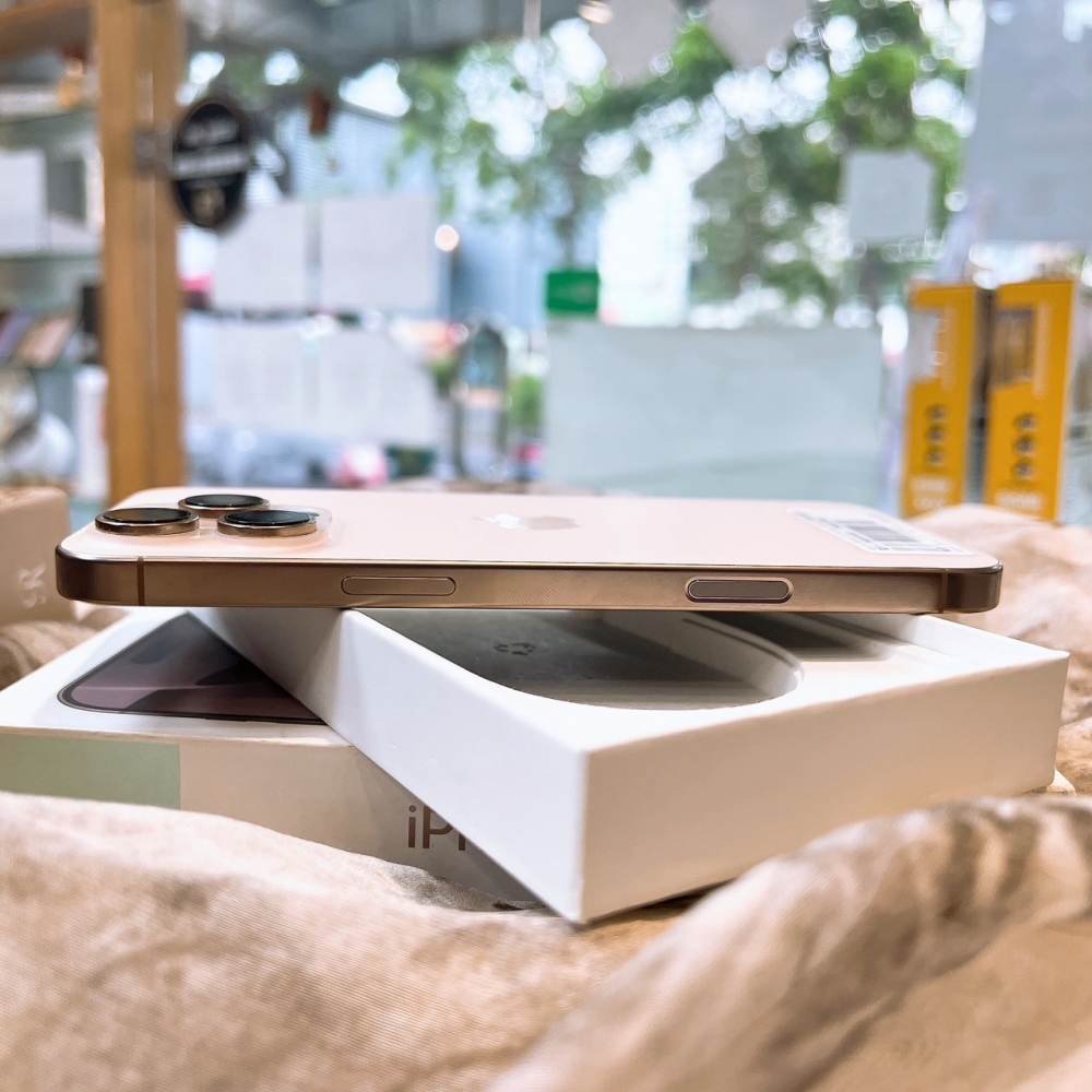 二手- iPhone16ProMax 512G 金色 #26014(店家保固365)
