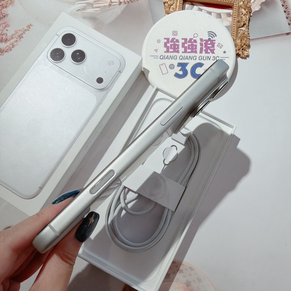 善化-二手iPhone17 PRO MAX 256G 銀色 #93987(原廠保固)