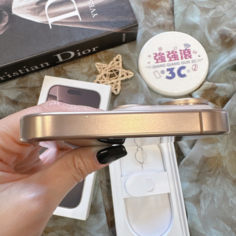 二手 iPhone16Pro 256G 金色*68499(店家保固)