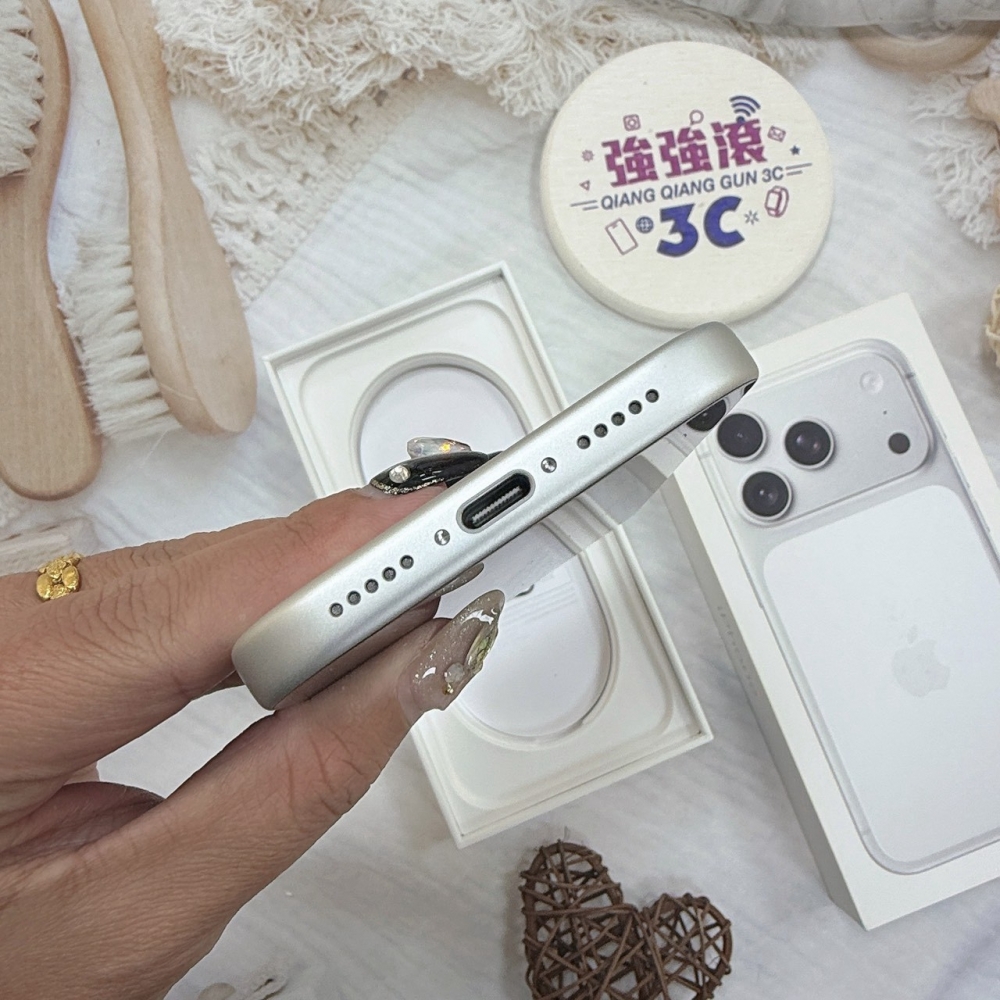 善化-二手iPhone17 PRO 256G 銀色 #81756（原廠保固）