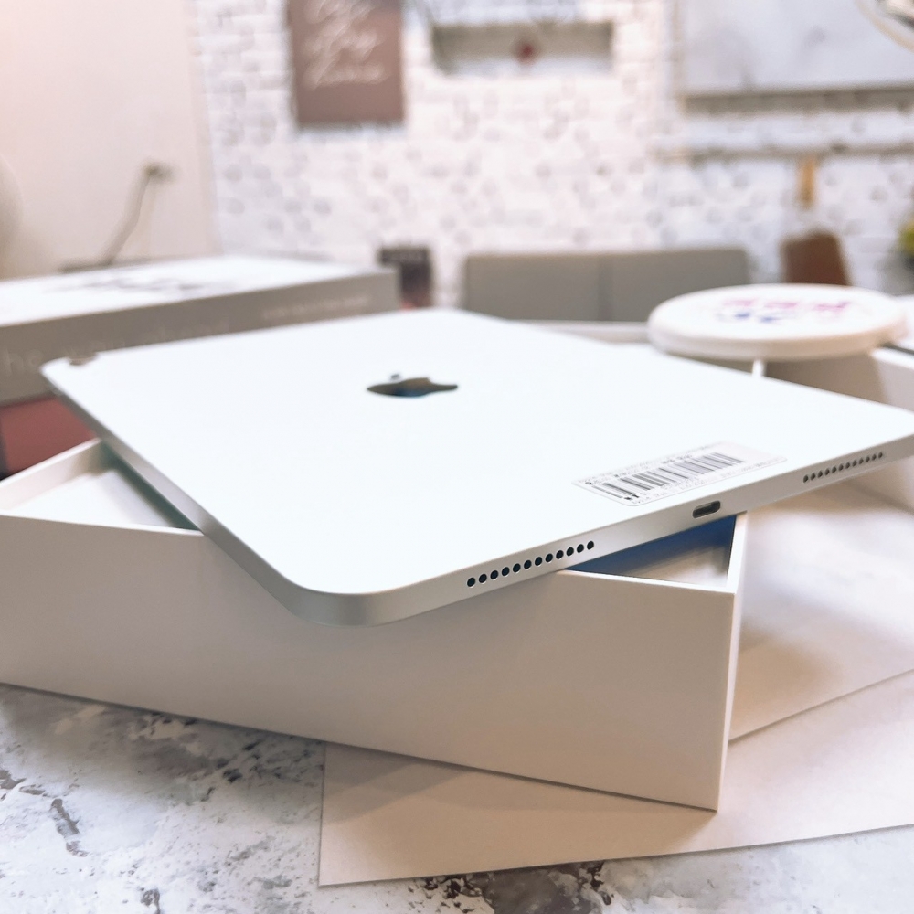 二手 iPad 11 128G WIFI銀色*5F9TN(原廠保內)