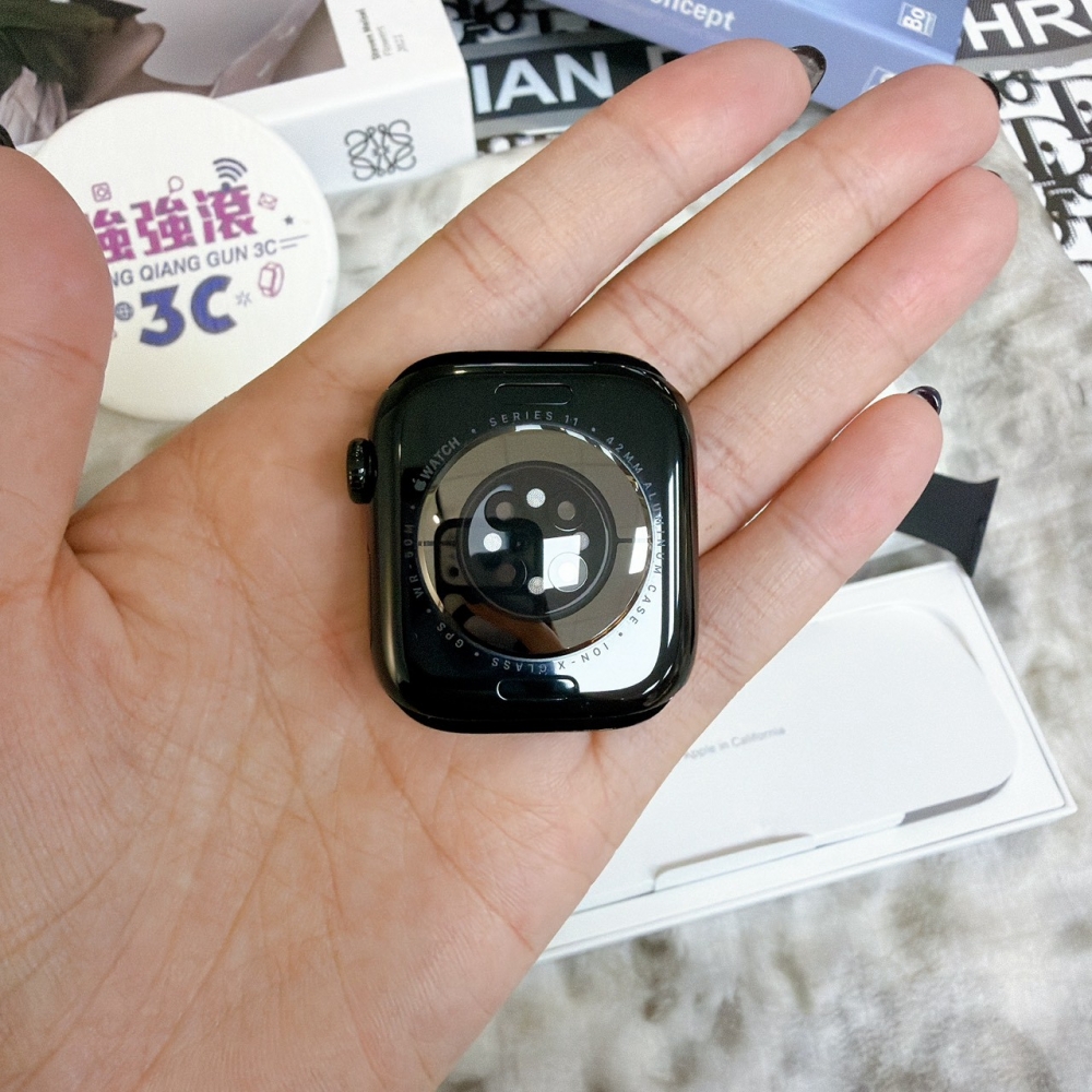 鹽行-二手 watch S11 - 42 MM 黑色 GPS #NT9GP(原廠保固)